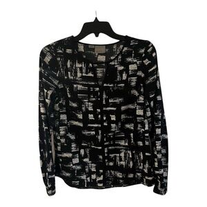 2/$20 - XS - NWOT - Vero Moda Blouse - Lightweight Fabric